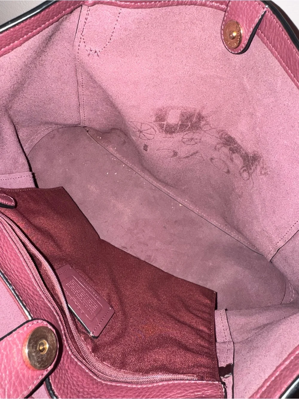 COACH Red Leather Tote Bag with Signature Coach Logo